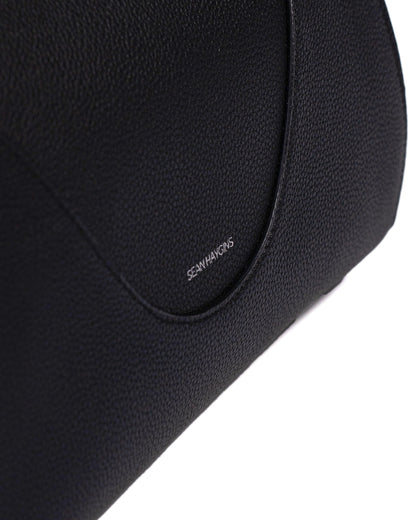 Sean Haygins-ARODIKO Clutch Bag (Black)